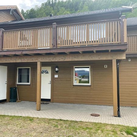 Pa Taket Overnatting Sørkjosen Exterior foto